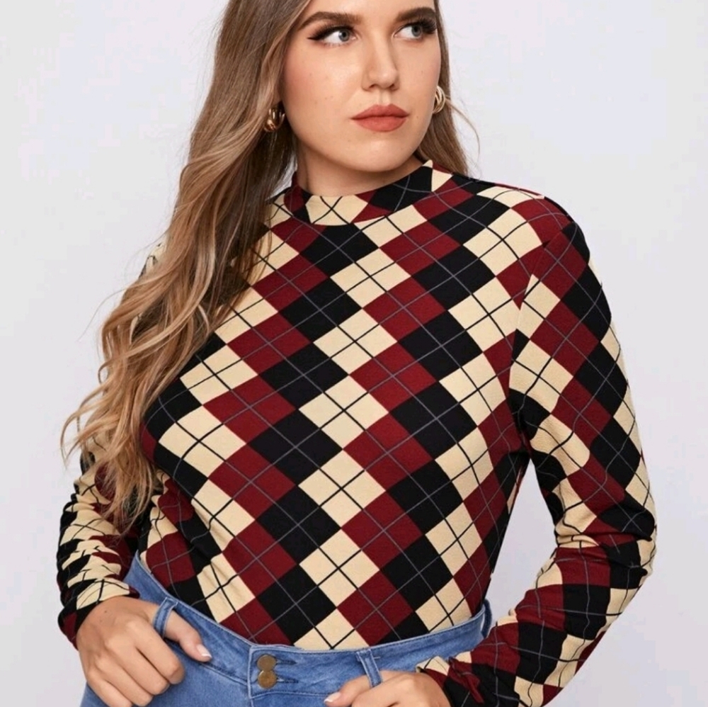 Plus Argyle Pattern Stand Collar Tee
